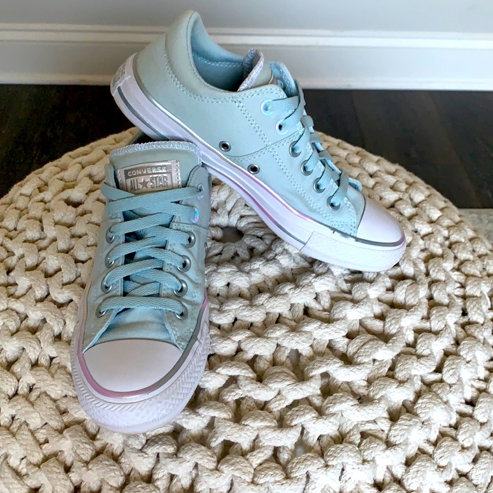 Converse Tiffany blue low tops, rare!